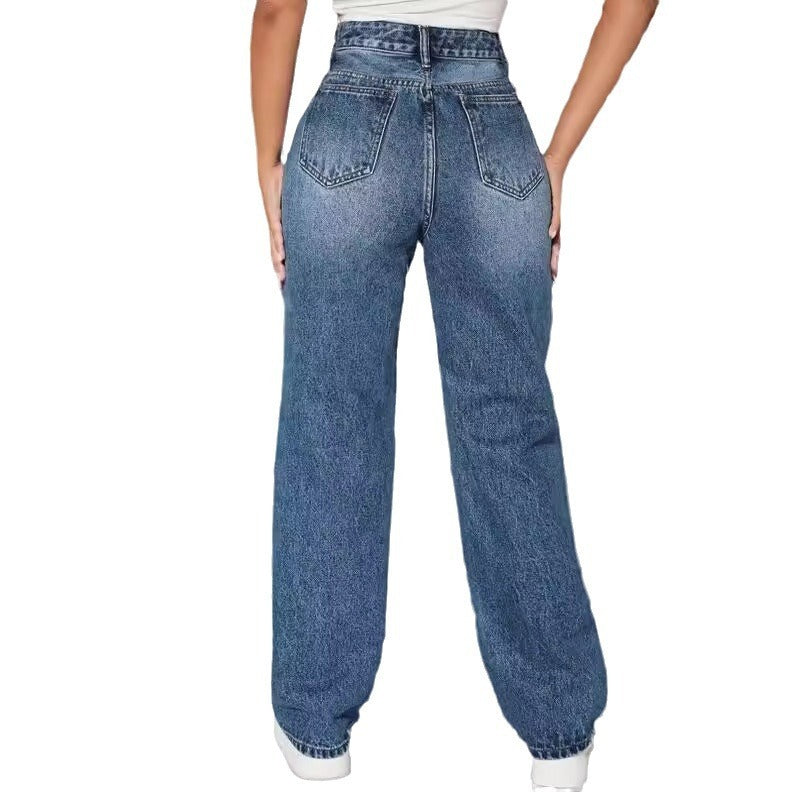 Jeans à la mode déchirés