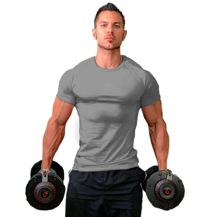 Pure monochrome fitness t-shirt.