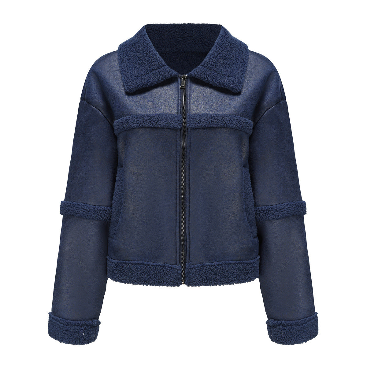 Manteau en simili cuir molleton.