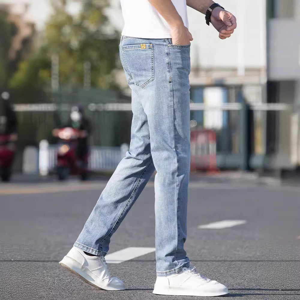 Jean coupe droit pour homme.